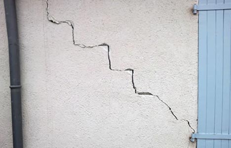 craquelure mur fissure bâtiment structure