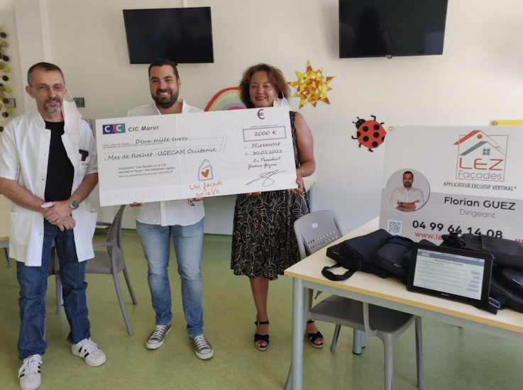 Un don de 2 000 € à la clinique du Mas de Rochet
