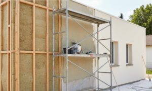 Échafaudage pour travaux de construction et isolation de façade