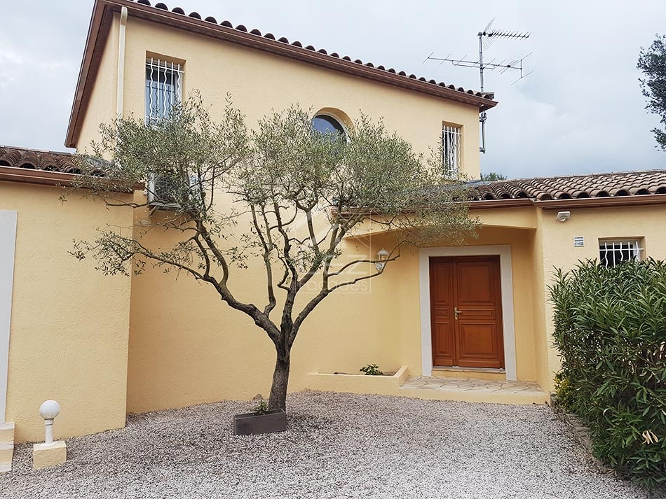 Ravalement de façade à Castelnau le Lez 34, après le chantier